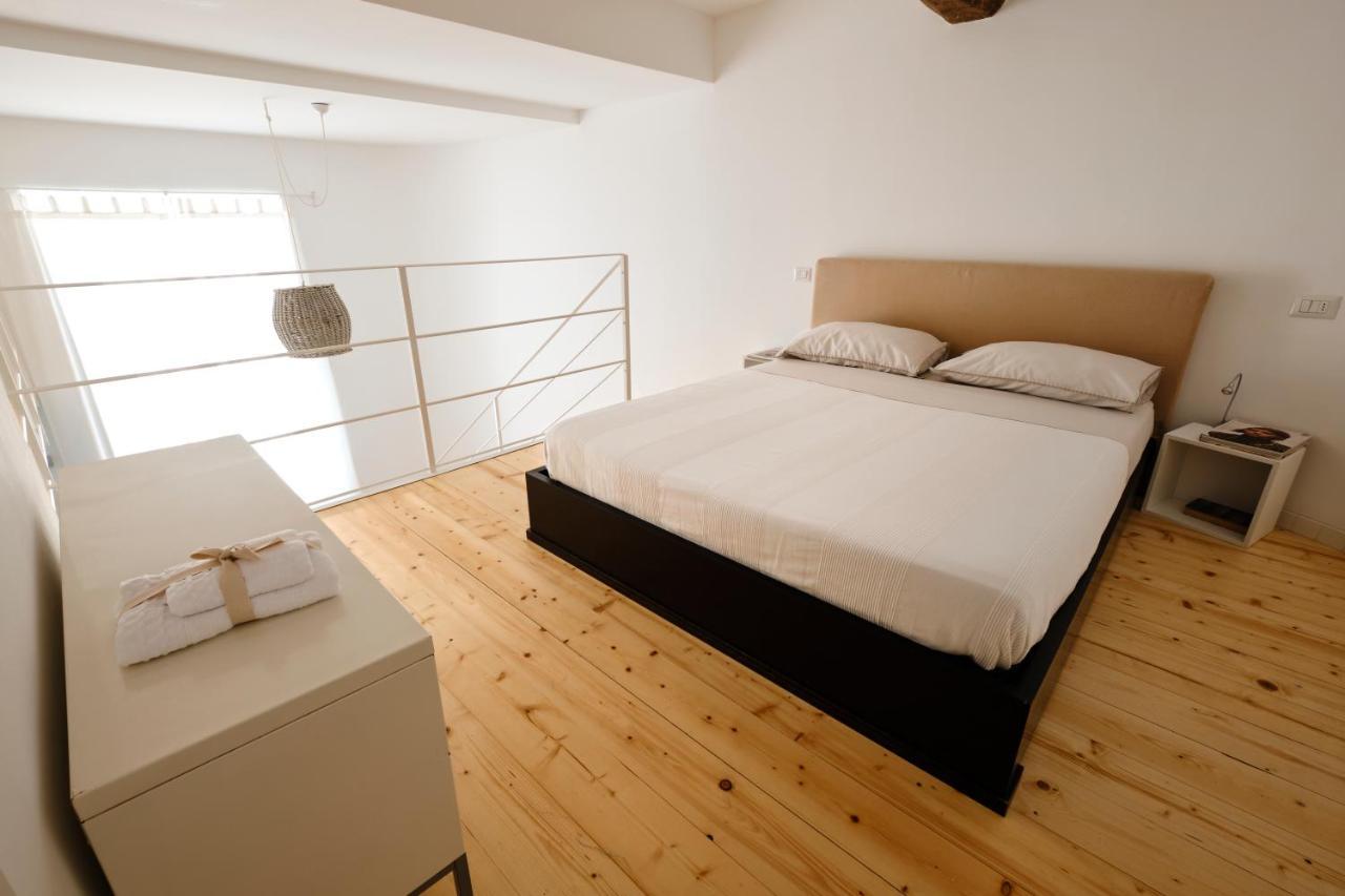 Scalo Al Castello Apartment Locate di Triulzi Ngoại thất bức ảnh